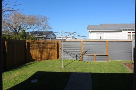 Photo of property in 3 Cutfield Street, Inglewood, 4330