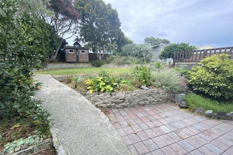 Photo of property in 30 Karaka Street, Merrilands, New Plymouth, 4312
