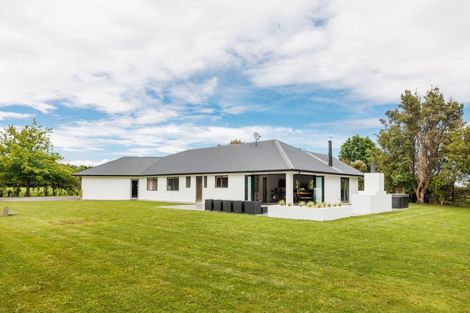 Photo of property in 1999 Longburn Rongotea Road, Longburn, Palmerston North, 4475