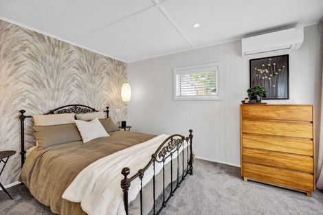 Photo of property in 19 Lawry Street, Blagdon, New Plymouth, 4310