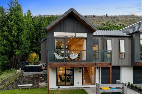 Photo of property in 6 O'callaghan Street, Arthurs Point, Queenstown, 9371