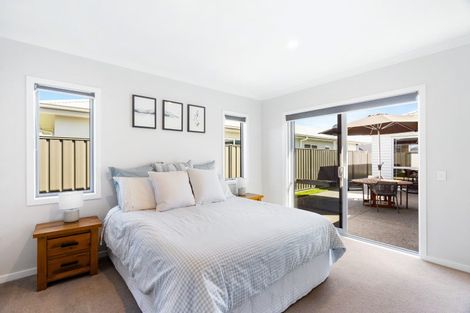 Photo of property in 22 Young Place, Taradale, Napier, 4112