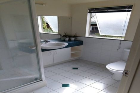 Photo of property in 3 Harbour Lights Close, West Harbour, Auckland, 0618