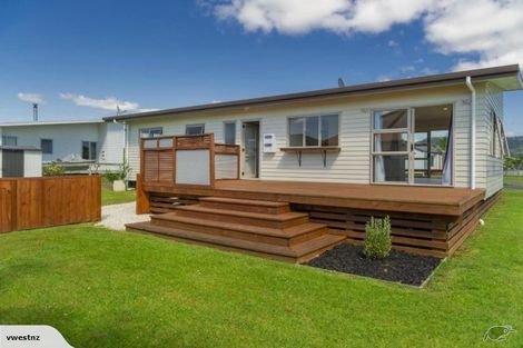 Photo of property in 1 Rena Place, Whitianga, 3510