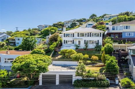 Photo of property in 25 Ashleigh Crescent, Miramar, Wellington, 6022