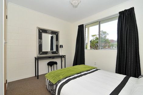 Photo of property in 3/19 Pirie Crescent, Moera, Lower Hutt, 5010