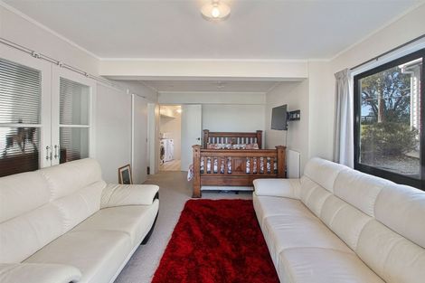Photo of property in 100 Wharf Road, Clarks Beach, Pukekohe, 2679