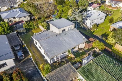 Photo of property in 2/49 Tramway Road, Beach Haven, Auckland, 0626