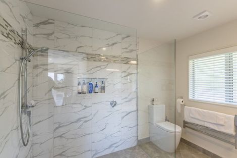 Photo of property in 13 Morepork Drive, Waikanae, 5036