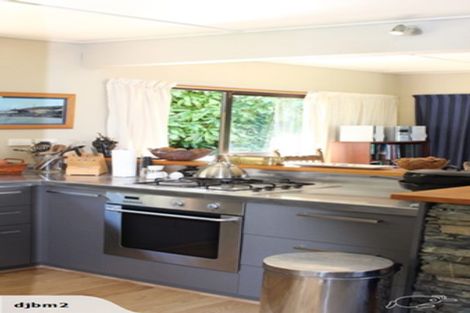 Photo of property in 11 Evergreen Place, Sunshine Bay, Queenstown, 9300