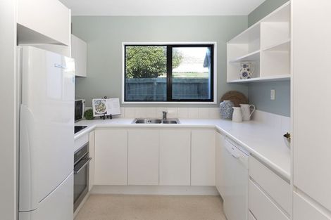 Photo of property in 2/54 Derby Street, St Albans, Christchurch, 8014