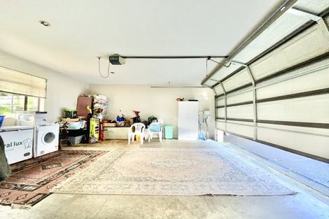 Photo of property in 4 Luna Place, Henderson, Auckland, 0612