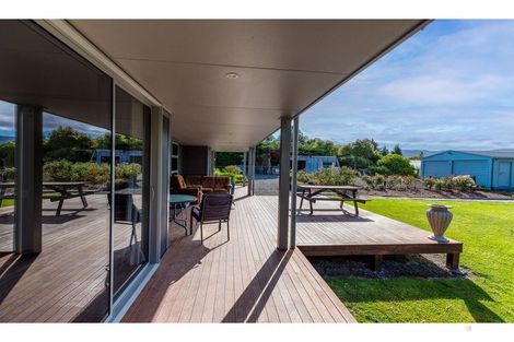 Photo of property in 84 Timaru Road, Waimate, 7924