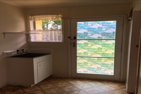 Photo of property in 77 Solar Road, Glen Eden, Auckland, 0602