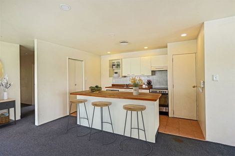 Photo of property in 214 Grove Road, Mayfair, Hastings, 4122