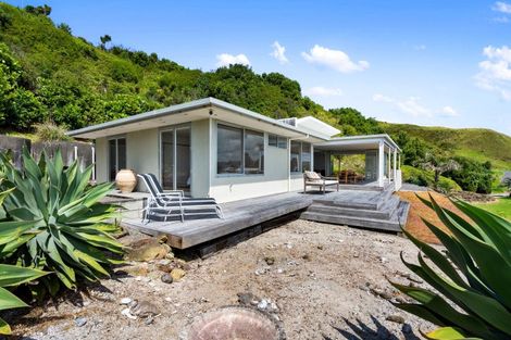 Photo of property in 14 Oraka Road, Mahia, Nuhaka, 4198