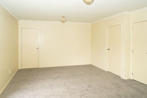 Photo of property in 22 Greig Place, Pukekohe, 2120
