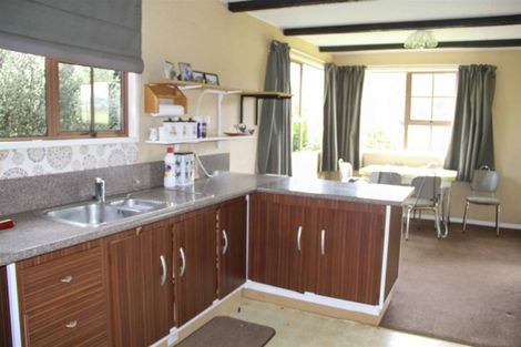 Photo of property in 68 Clifden Highway, Tuatapere, 9691