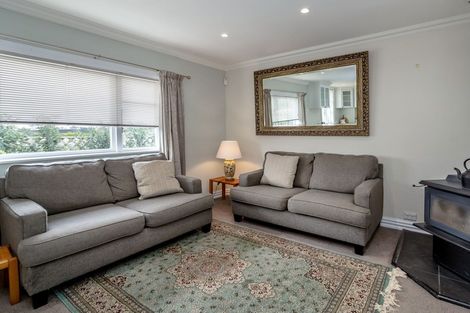 Photo of property in 32a Esther Street, Martinborough, 5711