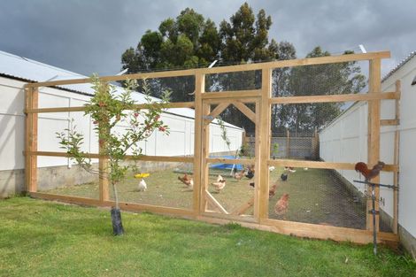 Photo of property in 134 Main South Road, Green Island, Dunedin, 9018