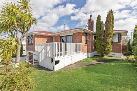 Photo of property in 17 Thompson Terrace, Manurewa, Auckland, 2102