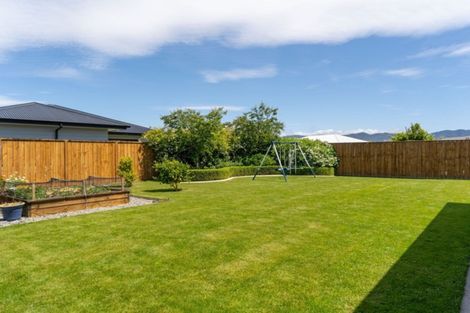 Photo of property in 48 Armstrong Avenue, Carterton, 5713