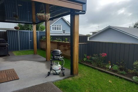 Photo of property in 1/20 Fulford Street, New Plymouth, 4310