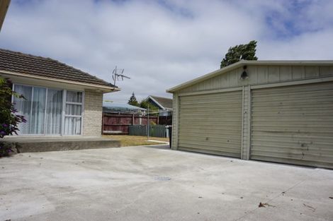Photo of property in 20 Woodlands Place, Aranui, Christchurch, 8061