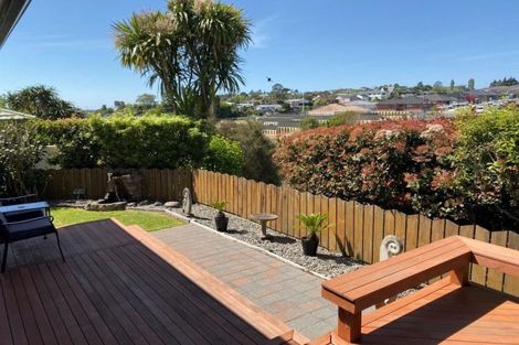 Photo of property in 43 Bayvista Close, Welcome Bay, Tauranga, 3112