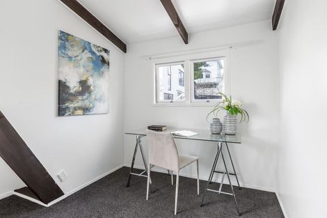 Photo of property in 1/18b Verbena Road, Birkdale, Auckland, 0626