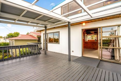 Photo of property in 72 West View Crescent, Onerahi, Whangarei, 0110