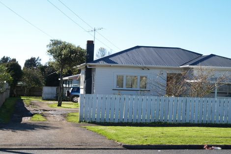 Photo of property in 1 Walter Street, Mangere East, Auckland, 2024