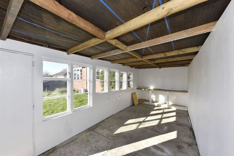 Photo of property in 8 Rowe Place, Burwood, Christchurch, 8061