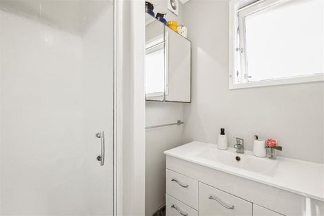 Photo of property in 8 Thackeray Place, Owhata, Rotorua, 3010