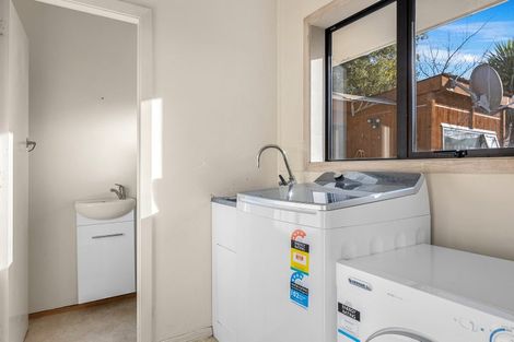 Photo of property in 7 Tenby Place, Avondale, Christchurch, 8061