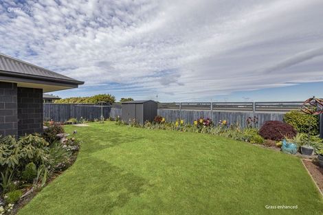 Photo of property in 43 Westpark Boulevard, Rangiora, 7400