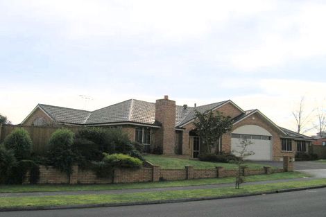 Photo of property in 2 Friesian Place, Grandview Heights, Hamilton, 3200