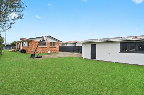 Photo of property in 136 Bryant Road, St Andrews, Hamilton, 3200