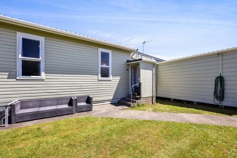 Photo of property in 433 Waihi Road, Normanby, Hawera, 4614