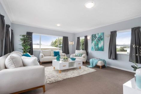 Photo of property in 56 Lynwood Road, New Lynn, Auckland, 0600