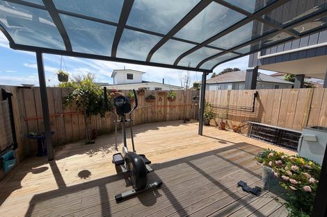 Photo of property in 40 Clementine Place, Bucklands Beach, Auckland, 2014