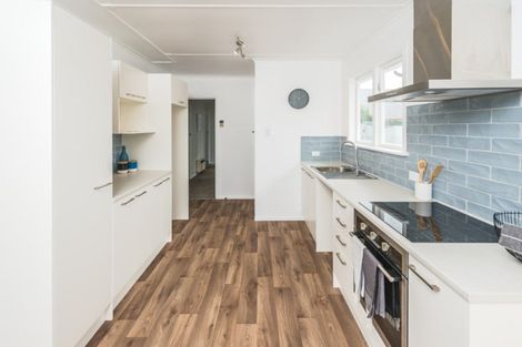 Photo of property in 9a Bamber Street, Castlecliff, Whanganui, 4501