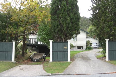 Photo of property in 93 Horoeka Street, Stokes Valley, Lower Hutt, 5019