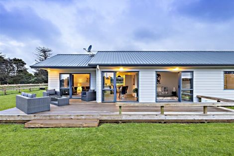 Photo of property in 61 Brookside Road, Glenbrook, Waiuku, 2681
