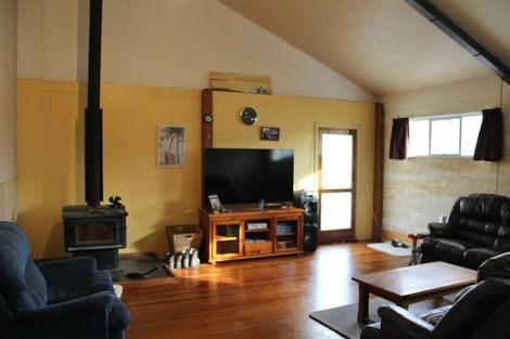 Photo of property in 35 Main Street, Weston, Oamaru, 9401