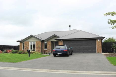 Photo of property in 22 Cairnbrae Drive, Prebbleton, 7604