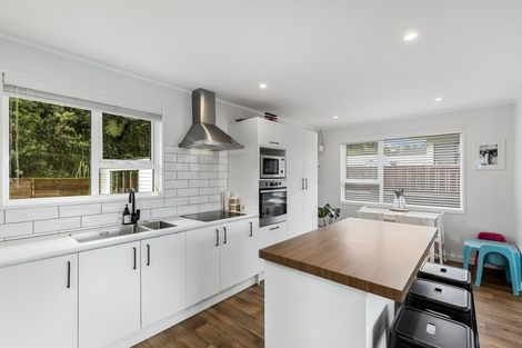 Photo of property in 38 Waipounamu Drive, Kelson, Lower Hutt, 5010