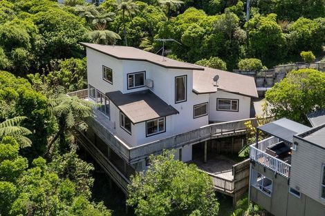 Photo of property in 51b Maungaraki Road, Korokoro, Lower Hutt, 5012