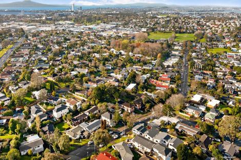 Photo of property in 66b Chartwell Avenue, Glenfield, Auckland, 0629