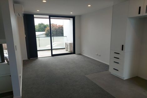 Photo of property in 1/2 Walsall Street, Avondale, Auckland, 1026